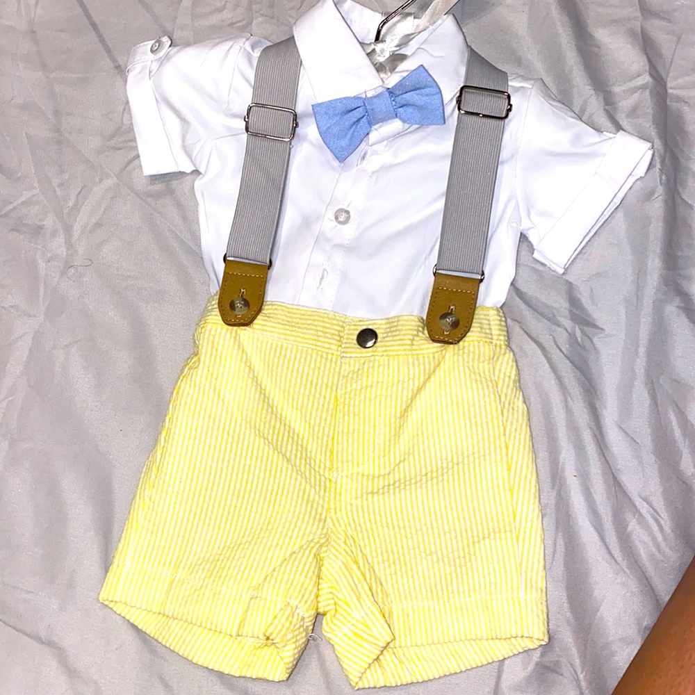 Shirt and shorts newborn set.  Yellow and white.